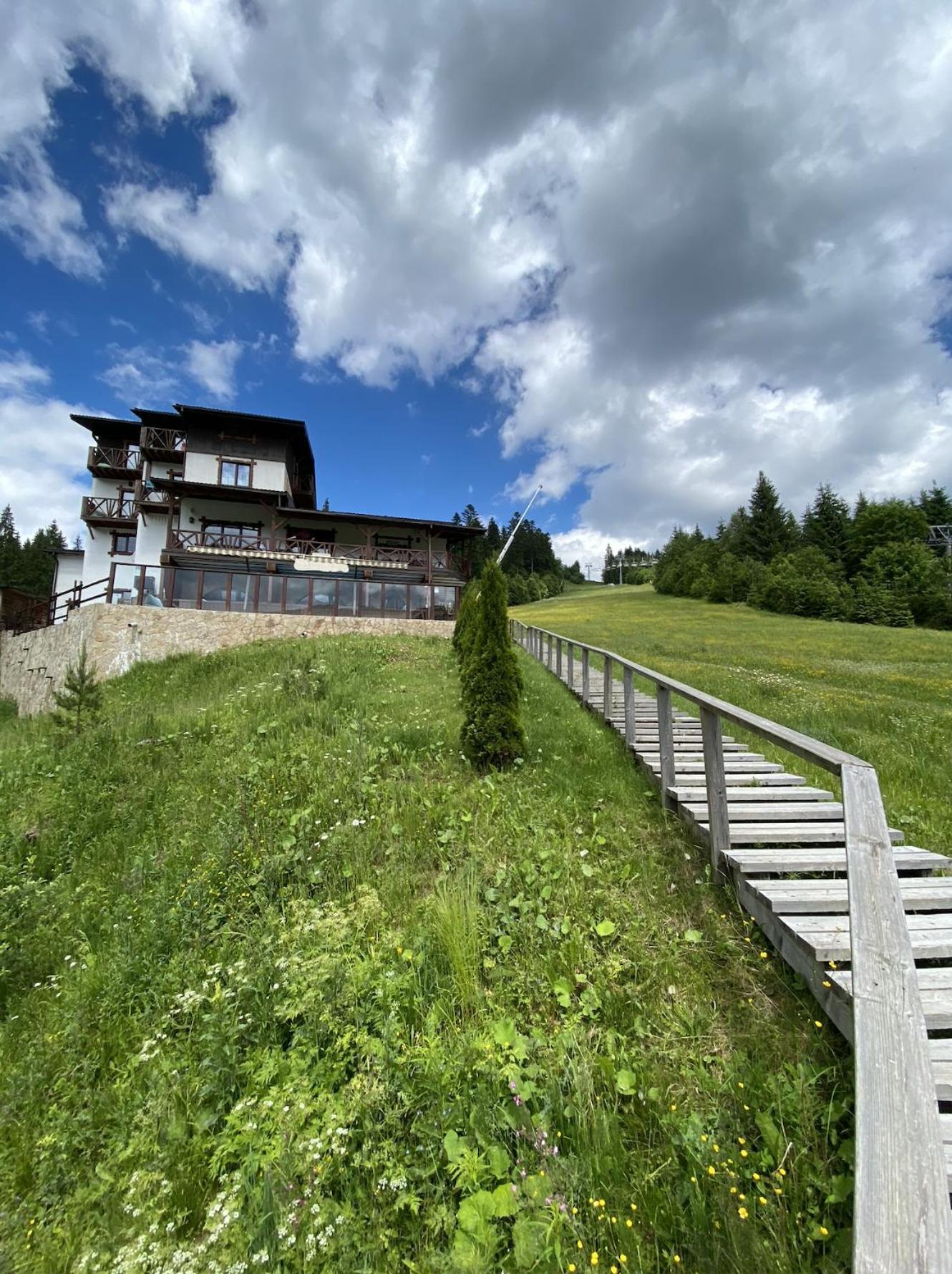 Hotel Shulc Bukovel Esterno foto